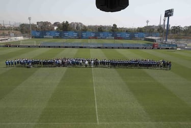 Luto en los entrenamiento de Barcelona y Espanyol