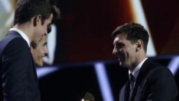 El más premiado. Messi recogió dos premios: al mejor delantero y al mejor jugador.