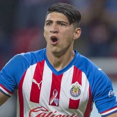 Las Chivas quieren que Alan Pulido se quede