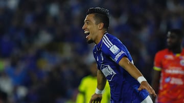 Fernando Uribe en un partido de Millonarios en la Liga BetPlay.