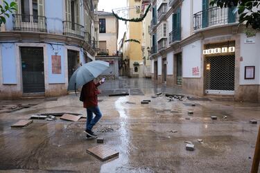 Incidencias en la capital malagueña con motivo de las precipitaciones.