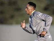 Mina se recupera y entrena con normalidad