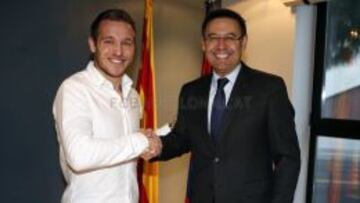 Victor Tom&aacute;s junto a Josep Mar&iacute;a Bartomeu. 