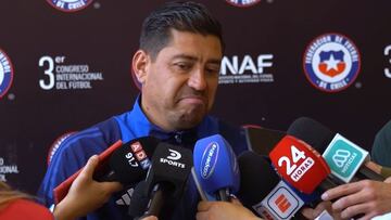 A Córdova le preguntan si está disponible por si se va Gareca y su respuesta llama la atención