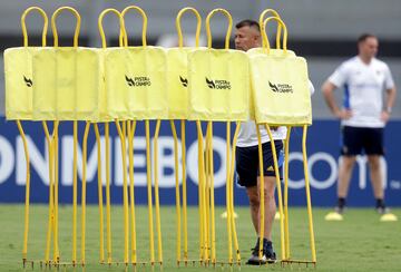 Boca Juniors coach Jorge Almiron during training 