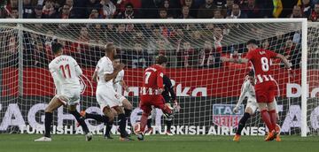 0-2. Griezmann marc¨® el segundo gol.
