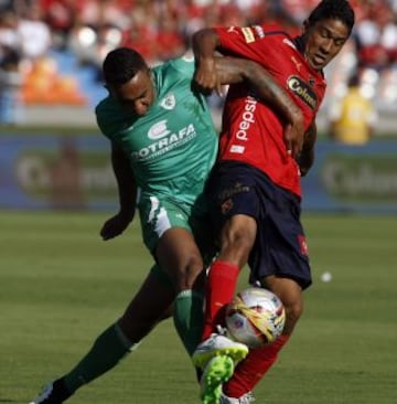 El equipo antioqueño no se despega de la punta de la Liga. Un partido luchado ante Equidad se jugó en el Atanasio Girardot.