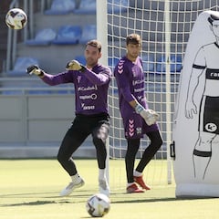 Más porteros que goleadores