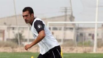 <b>Renovado</b>. El canterano del Betis, Rodri, ha renovado por el club verdiblanco hasta 2013