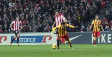 Athletic de Bilbao-Barcelona. Falta de Iturraspe a Neymar.