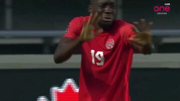 Figura del Bayern mete un gol y después asusta a todos... ¿Qué le pasó?