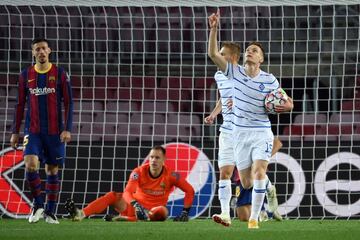 2-1.Viktor Tsyhankov celebró el primer gol.