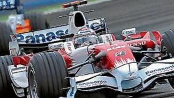 <b>DELANTE. </b>Trulli está, ahora mismo, por delante de Alonso.