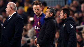 Rakitic, junto a Ernesto Valverde.