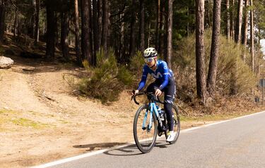 Pese a ser de Aranda de Duero, Sara Martín entrena habitualmente por la sierra madrileña y son habituales son concentraciones en Navacerrada. Se conoce estos puertos a la perfección y su familia estará para arroparla en esta etapa final el próximo domingo 5 de mayo.