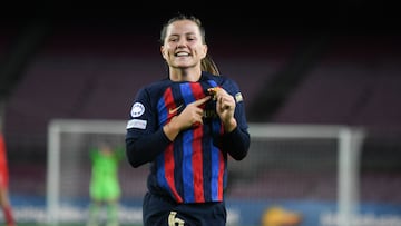 Claudia Pina celebra un gol con el Barcelona.