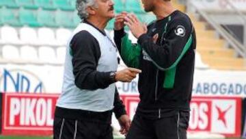 <b>SEGUNDA PARTE. </b>Vidal echó a Amaya, que se encaró con el técnico.