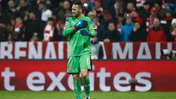 David Ospina no pudo con Lewandowski, Thiago y Robben