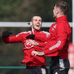 Bale 'se cura' para Gales