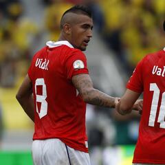 "A mí me gusta Bielsa": el divertido saludo de cumpleaños de Valdivia a Vidal