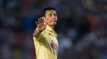 El argentino, naturalizado mexicano, acaba de renovar contrato con las Águilas del América, mismo que llegaría a los 2 millones de dólares. 