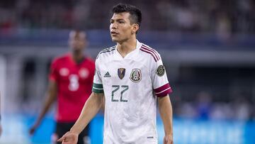 Hirving Lozano durante un partido del Tri