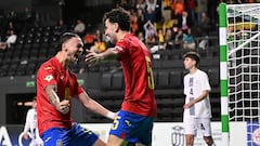 España golea y espera rival en semifinales