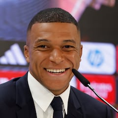 Los exclusivos relojes que Mbappé lució durante su presentación con el Real Madrid