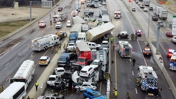 El clima invernal sigue haciendo de las suyas en Estados Unidos, despu&eacute;s de que el hielo que cae en las carreteras de Dallas causara varios accidentes.