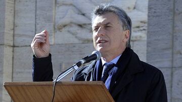 Photo released by the Argentinian Presidency of Argentinian President Mauricio Macri delivering a speech in Rosario, Santa Fe province, Argentina on June 20, 2016.  
 Macri leaded Monday the traditional homage to independence hero Manuel Belgrano amidst exceptional security measures which could not prevent protests.  / AFP PHOTO / Argentinian Presidency / HO / RESTRICTED TO EDITORIAL USE - MANDATORY CREDIT &quot;AFP PHOTO / ARGENTINIAN PRESIDENCY&quot; - NO MARKETING NO ADVERTISING CAMPAIGNS - DISTRIBUTED AS A SERVICE TO CLIENTS
 
 