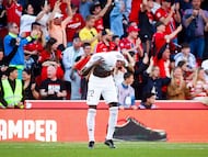Real Madrid's German defender #22 Antonio Ruediger reacts after Real Mallorca's Kosovo forward #07 Vedat Muriqi scored his team's second goal during the Spanish league football match between RCD Mallorca and Real Madrid CF at Mallorca Son Moix Stadium in Palma de Mallorca on April 4, 2026. (Photo by JAIME REINA / AFP)
