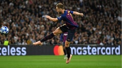 We never considered Rakitic sale, insists Barcelona sporting director