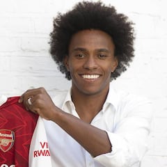 Jugadores que cambiaron Stamford Bridge por el Emirates