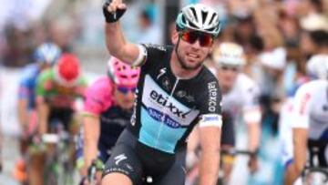 Cavendish ganó la primera etapa y es líder.