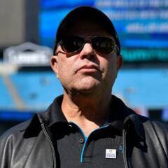 Who is the richest NFL owner by net worth?