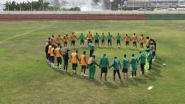 TRABAJO INCANSABLE. Los jugadores que participan en la Copa de &Aacute;frica siguen trabajando para intentar llegar lo m&aacute;s lejos posible en la competici&oacute;n.
 