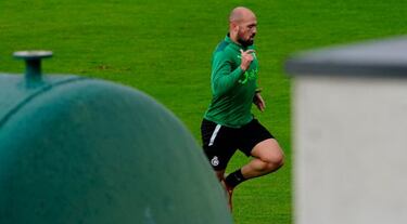 Bobadilla ya está preparado y Unai Medina prevenido