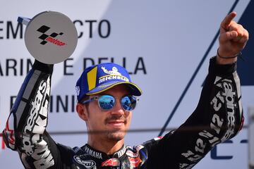 Maverick Viñales en el podio del Gran Premio de San Marino. 