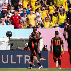 Colombia golea a USA y mantiene el invicto