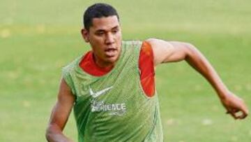 <b>SE ACERCA. </b>Maduro sigue entrenándose con el Valencia pero podría ser verdiblanco muy pronto.