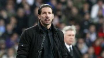 Simeone, durante el partido frente al Madrid.