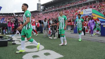 Jugadores de Nacional en un partido de la Liga BetPlay.