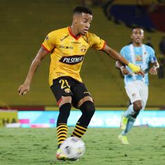 ¿Quién es Byron Castillo, el jugador por el que Chile denunció a Ecuador?