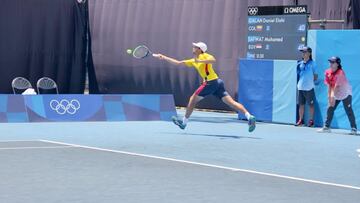 El tenista colombiano clasific&oacute; a la siguiente ronda en la modalidad de tenis individual masculina. El ciclista colombiano estuvo presente en el partido.