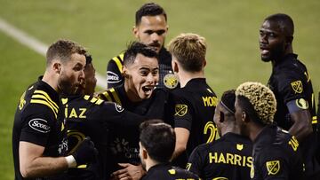 El argentino prendi&oacute; el bal&oacute;n de volea con la pierna izquierda y adelant&oacute; a Columbus Crew en la gran final de la MLS.