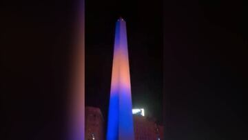 El obelisco se vistió de azul y oro para celebrar el título con la afición