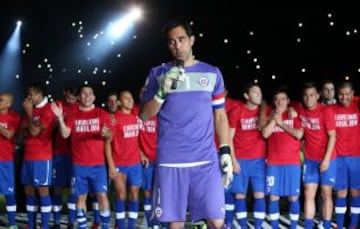 Bravo fue el capitán del histórico equipo que llevó a Chile por dos veces concecutivas a un Mundial