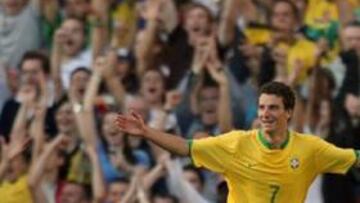 <b>EN PLAN ESTELAR.</b> Elano se convirtió en el mejor jugador del partido entre Argentina y Brasil