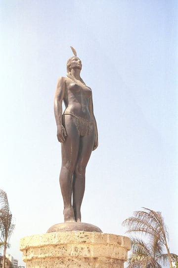 Estatua de la India Catalina ubicada en Cartagena de Indias