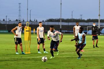 Con el regreso de Alfredo Morelos, el combinando nacional realizó su último entrenamiento antes del partido en el estadio Metropolitano de Barranquilla.